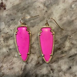 Kendra Scott hot pink mini arrowhead earring
